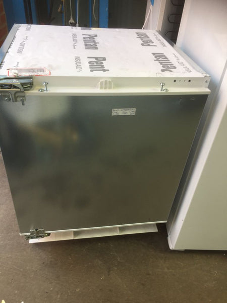 Bosch serie 6 kur15a50gb new arrivals integrated undercounter fridge