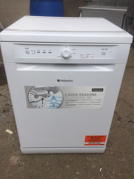 Hotpoint FDEB10010P Freestanding Dishwasher White – Safeer