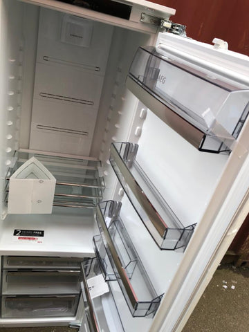 Tower deals integrated fridge