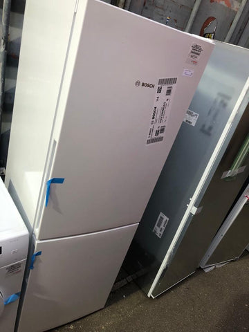 Bosch KGV336WEAG 289 Litre 50 50 Freestanding Fridge Freezer