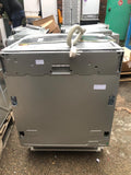 GRUNDIG GNV22620 Full-size Integrated Dishwasher
